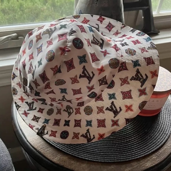 AUTHENTIC Louis Vuitton Bucket Hat Multi-Color Size Small Monogram (Rare) - Picture 1 of 7